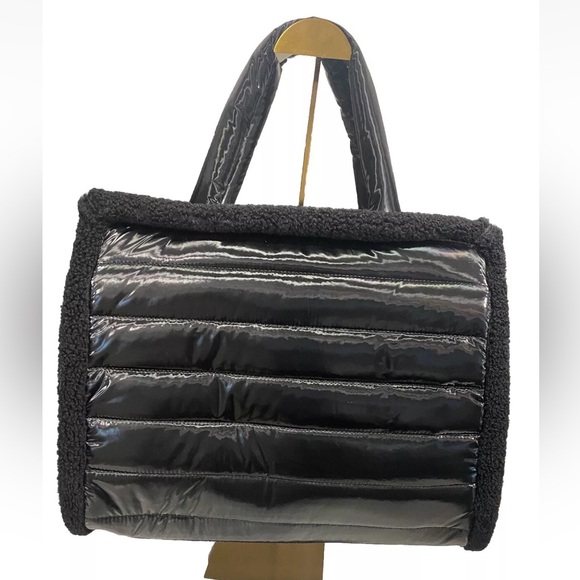 SOLD! NWT Pajar Canada 🇨🇦 Shearling Puffy Messenger Tote Crossbody Bag - Picture 5 of 15